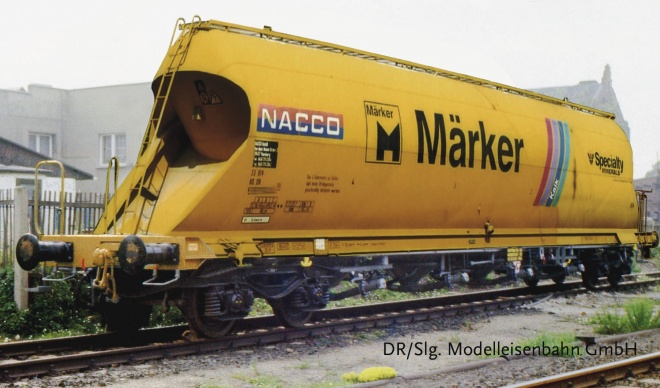 4-axle silo wagon Nacco<br /><a href='images/pictures/Roco/231161.jpg' target='_blank'>Full size image</a>